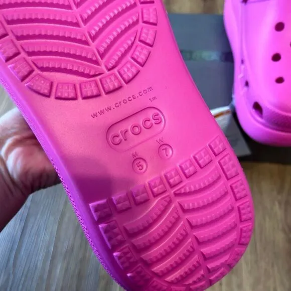 CROCS pink platform clogs mules sandals shoes women’s 7 new