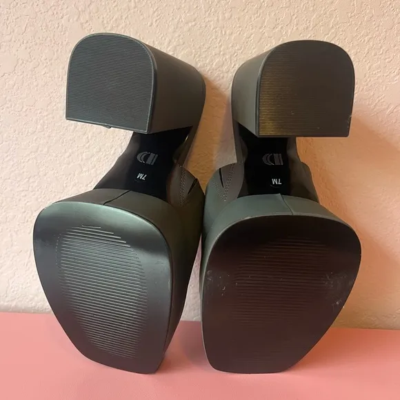 D'Amelio x Lulus Multi Reflective Platform Sandals