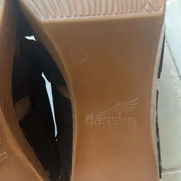Dansko Demetra Black Leather Chunky Block Heel Open Toe Sandals Shoes Size 40