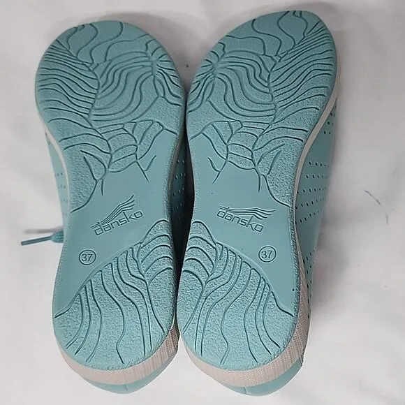 DANSKO ORLIS NAPPA PERFORATED SNEAKERS NIB LADIES 37 AQUA BLUE