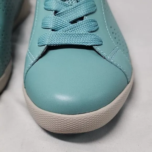 DANSKO ORLIS NAPPA PERFORATED SNEAKERS NIB LADIES 37 AQUA BLUE