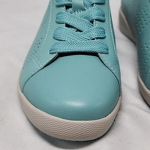 DANSKO ORLIS NAPPA PERFORATED SNEAKERS NIB LADIES 37 AQUA BLUE