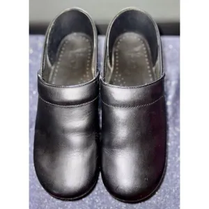 Dansko Professional Black Leather Clog Sz 42W