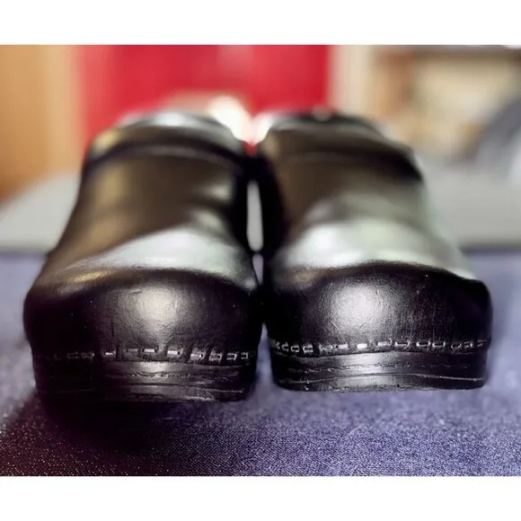 Dansko Professional Black Leather Clog Sz 42W