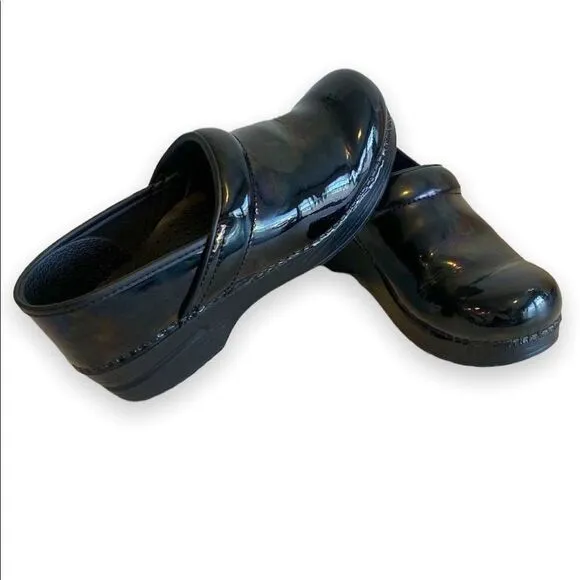 Dansko black leather arched shoes