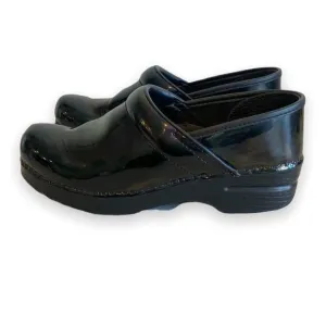 Dansko black leather arched shoes