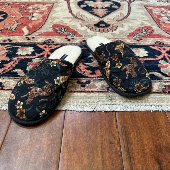 Desmond &amp; Dempsey Soleia Leopard Slippers