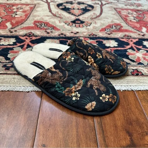 Desmond &amp; Dempsey Soleia Leopard Slippers
