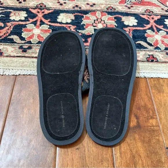Desmond &amp; Dempsey Soleia Leopard Slippers