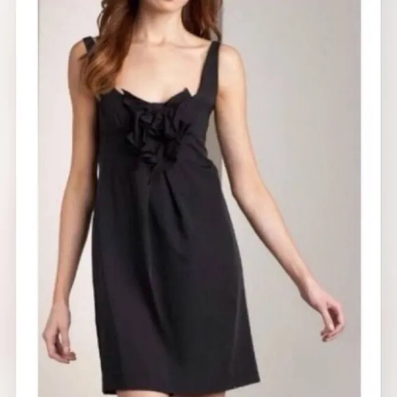 Diane von Furstenberg Adalina Black Ruffled Bodice Mini Dress Size 8 Classic LBD