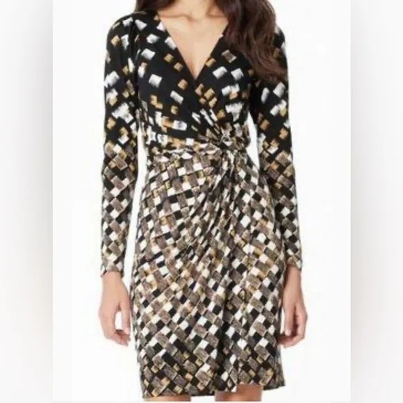 Diane Von Furstenberg DVF Abstract Printed Silk Jersey Wrap Dress Size 6