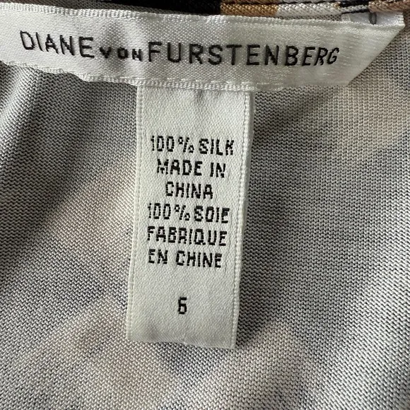 Diane Von Furstenberg DVF Abstract Printed Silk Jersey Wrap Dress Size 6