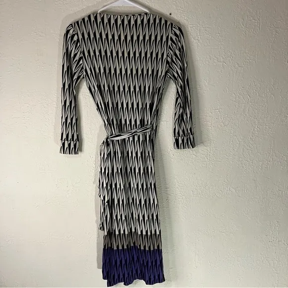 DIANE Von Furstenberg New Julian Two Jersey Silk Wrap Dress in Modern Harlequin