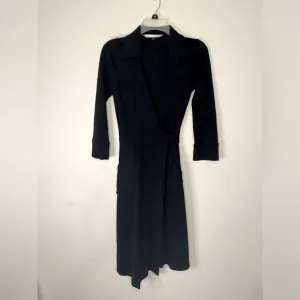 Diane Von Furstenberg Wool V Neck Wrap Black Midi Dress Size 4 Classic Office