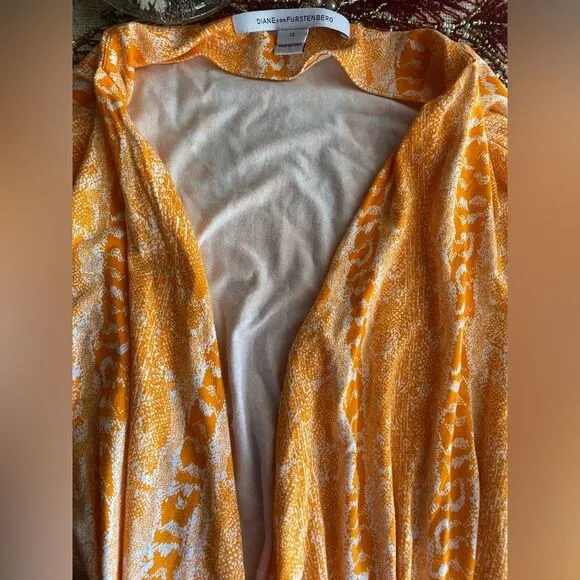 Diane von Furstenberg Bentley Wrap Dress Orange White Snake Print Size 12 V Neck