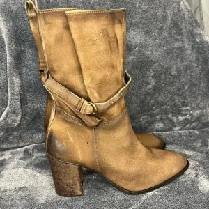 DIBA True Women’s Will Ton Western Boots - Round Toe size 9.5