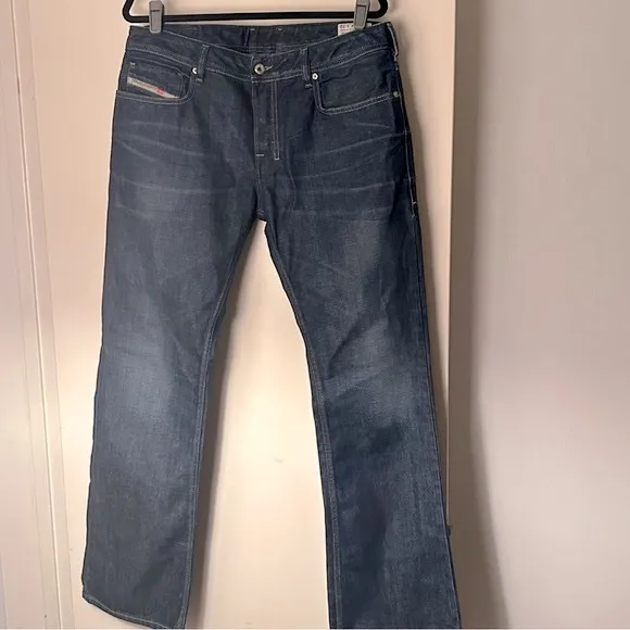 Diesel Zatiny 100% Cotton Men’s Regular Classic Bootcut Comfy Jeans Size 34X 32