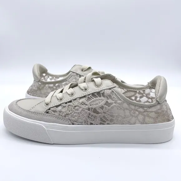 DKNY Women’s Linen Lace Ressi Platform Sneakers