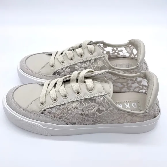 DKNY Women’s Linen Lace Ressi Platform Sneakers