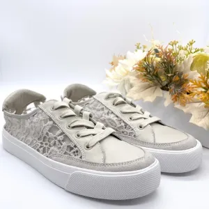 DKNY Women’s Linen Lace Ressi Platform Sneakers