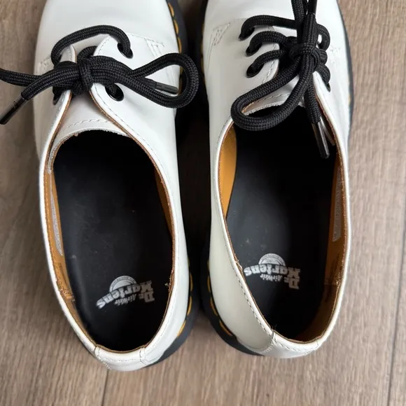 Doc Martens 1461 quad platform shoes women’s 9 white