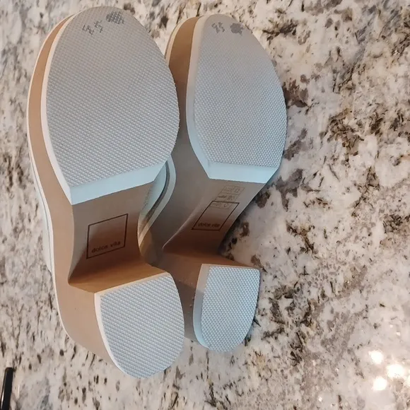 DOLCE VITA WOMENS SZ 9.5 SLIDE PLATFORM SANDALS $150 CREAM
