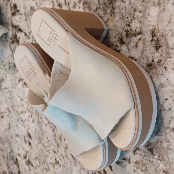 DOLCE VITA WOMENS SZ 9.5 SLIDE PLATFORM SANDALS $150 CREAM
