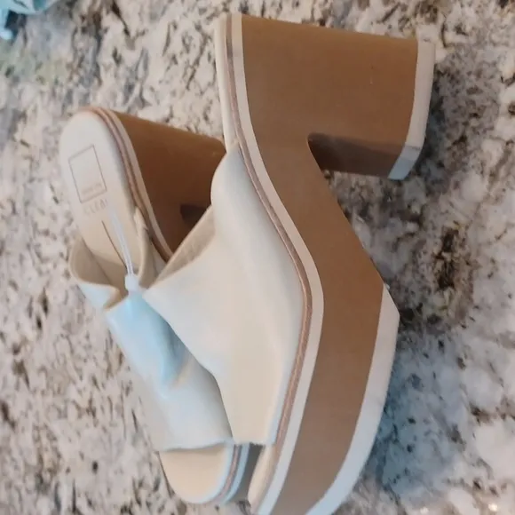 DOLCE VITA WOMENS SZ 9.5 SLIDE PLATFORM SANDALS $150 CREAM