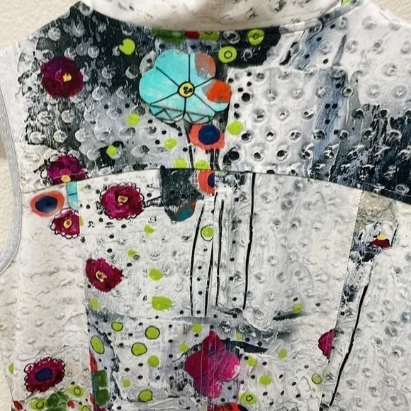 Dolcezza Multi Color Modern Floral Design Zippered Dress—Beautiful Fabric—EUC—M