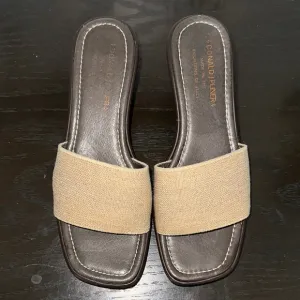 DONALD J PLINER Leather Heeled Sandals Open Toe Brown Tan Size 7.5 Made in Italy