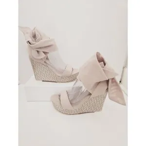 Donald Pliner Nela Beige Platform Ankle Strap Tie Wedge Nude Y2K Shoes Sandals 8