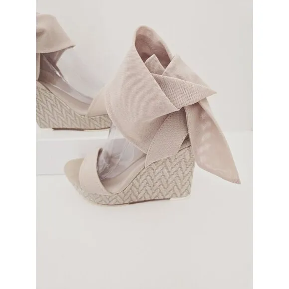 Donald Pliner Nela Beige Platform Ankle Strap Tie Wedge Nude Y2K Shoes Sandals 8