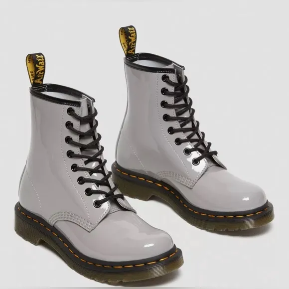 Dr Martens 1460 Women's Patent Leather glossy‎ gray Lace Up Boots size 9 new