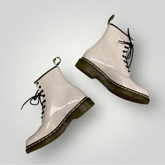 Dr. Martens 1460 WOMEN'S PATENT LEATHER LACE UP BOOTS Sz 9