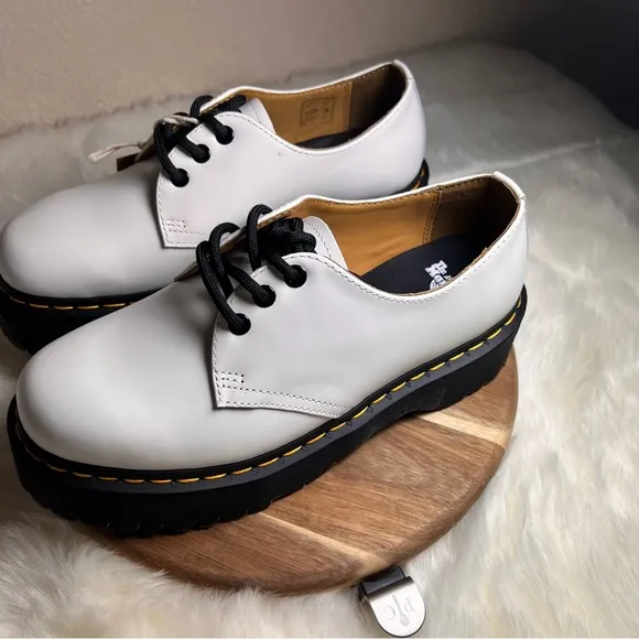 DR. MARTENS 1461 Quad Smooth Leather Platform Shoes Size 9 Ladies NWT