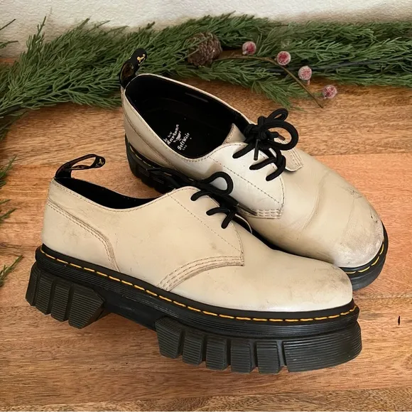Dr Martens Audrick Nappa Leather Platform Shoes Women’s US 10
