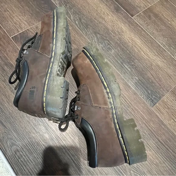 Dr. Martens Industrial Steel Toe EU 39/M7 W8 Shoe Boots BlackIronbridge
