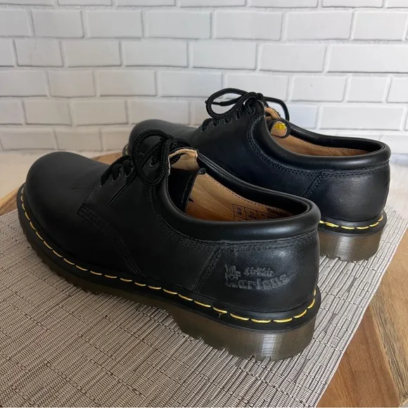 Dr. Martens Oxfords 8053 Quad Leather Platform Shoes SIze 11US M