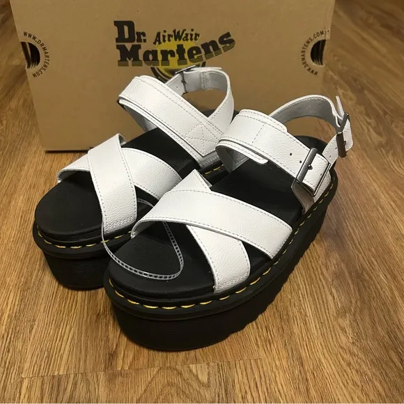 DR MARTENS Voss Quad white black platform sandals shoes women’s 7 new