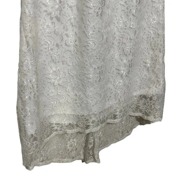 DresSale NWT White Lace Short Sleeve Modest Simple Classic Wedding Dress Small
