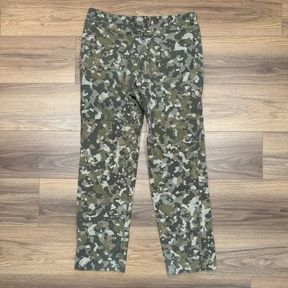 Duck Camp Men’s Brush Pant in Wetland Camo - Size 38 Tall