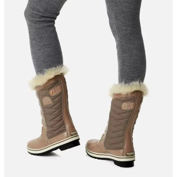 EC Sorel Tofino II Boots Green Faux Fur Cuff Waterproof 8
