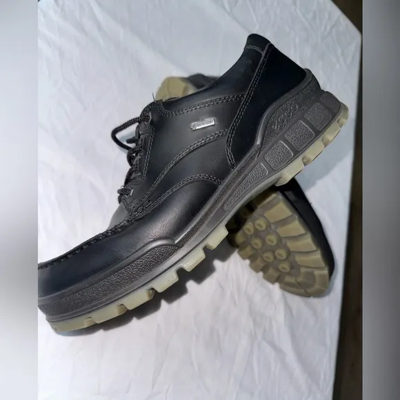 ECCO Men's Black Leather Shoes
