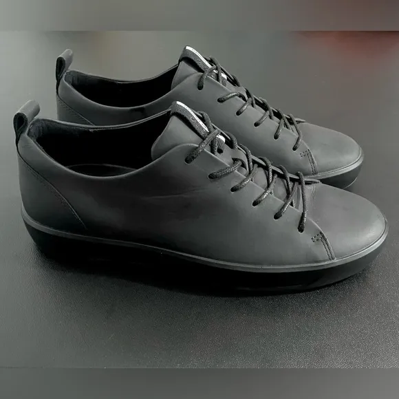 Ecco Soft 8 Leather Sneakers Black Danish Design Like New