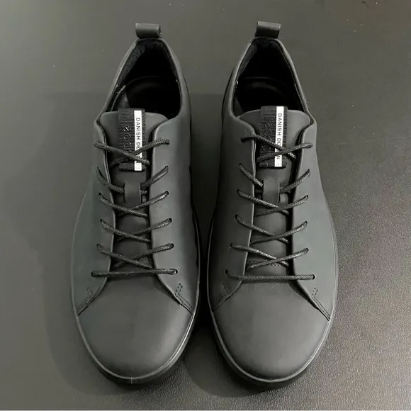 Ecco Soft 8 Leather Sneakers Black Danish Design Like New