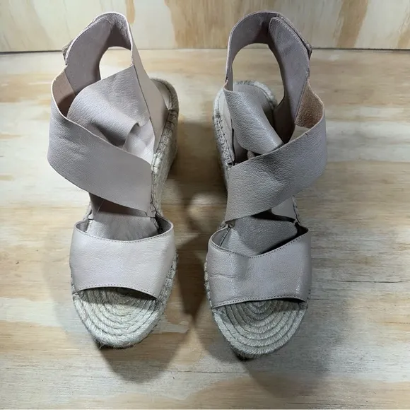 Eileen Fisher Willow Beige Wedge Espadrille Sandals Women’s Size 9.5