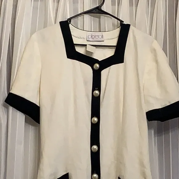 ⚜️✨Elegant Classic Black &amp; Ivory Knee Length Pearl buttons✨⚜️❤️ size6