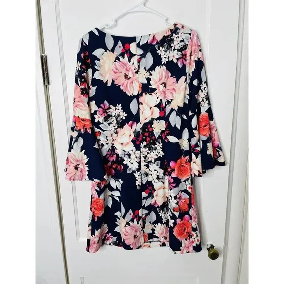 Eliza J Sheath Dress 10 Floral Bell Sleeve Classic Stretch Casual Feminine Chic