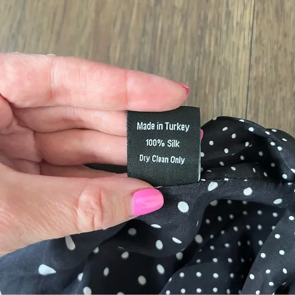 Else 100% silk black and white polka dot kimono style robe, size L/XL