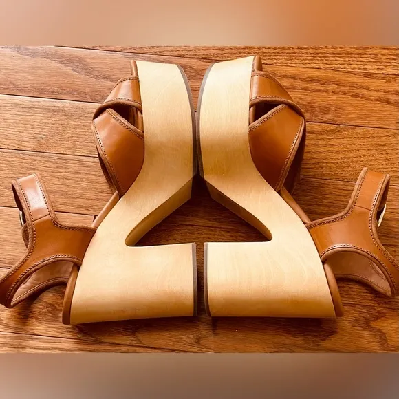 EM ME Women's 70’s Clog Tan Platform Sandals SIZE‎ 8